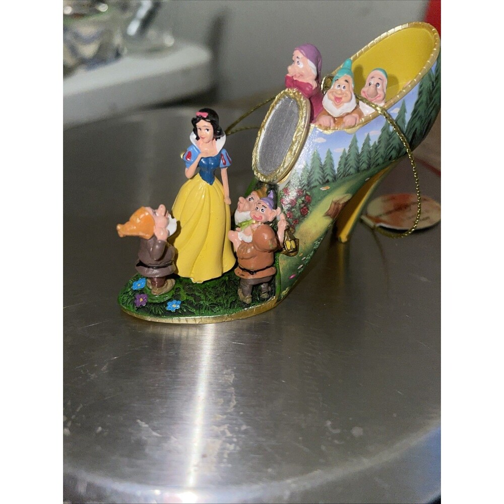 Bradford Exchange Disney Once upon A Slipper Ornament Snow White 2010 Set one